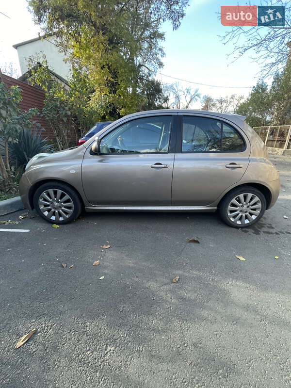2008 nissan micra
