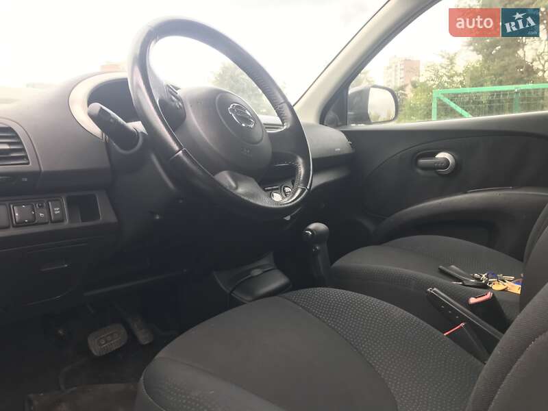 2010 nissan micra