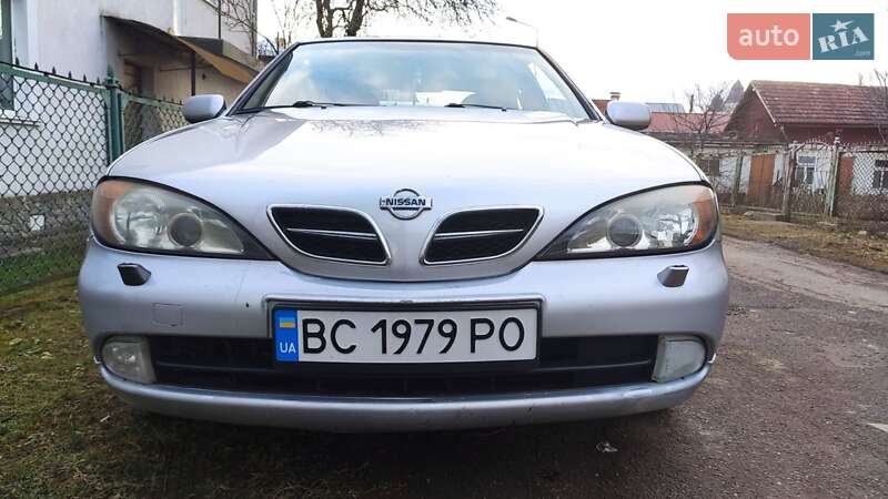 2000 nissan primera