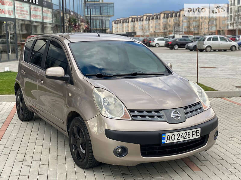 2006 nissan note