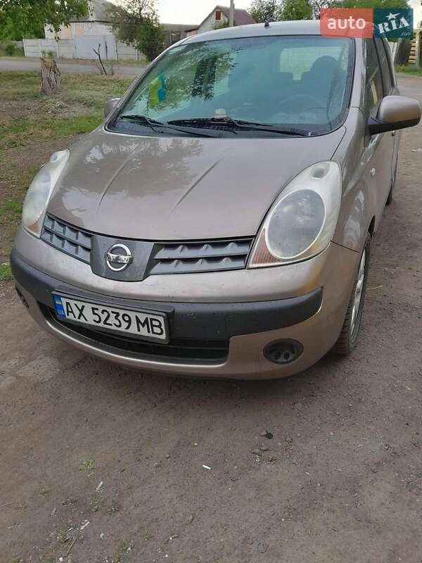 2006 nissan note