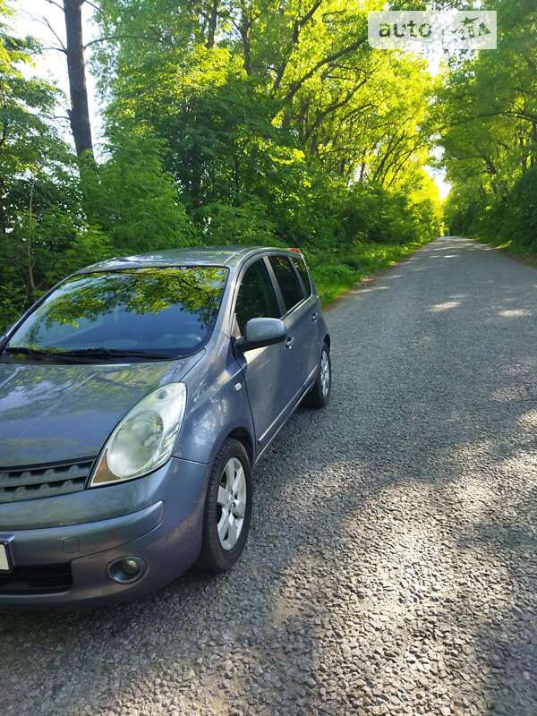 2008 nissan note
