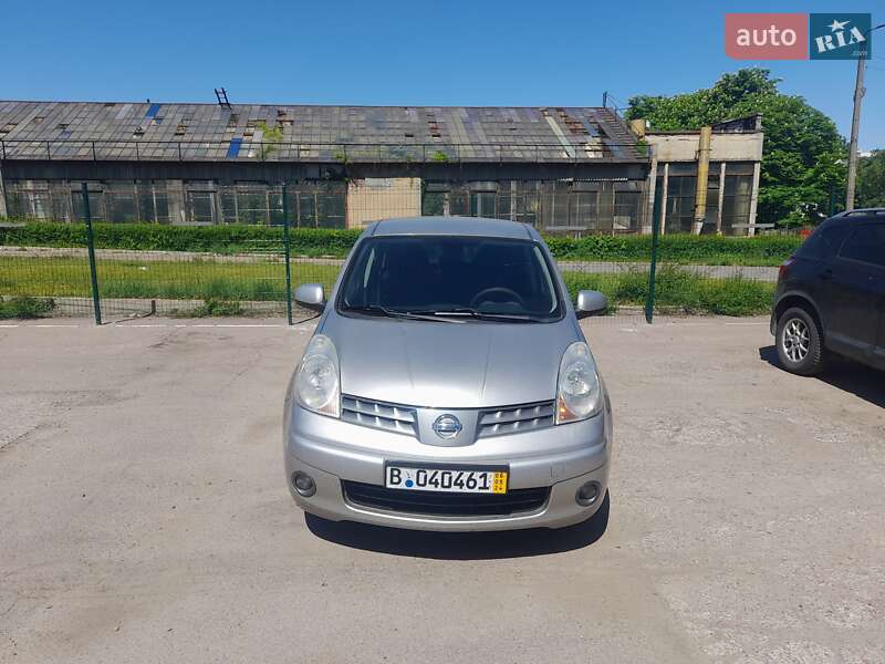 2008 nissan note