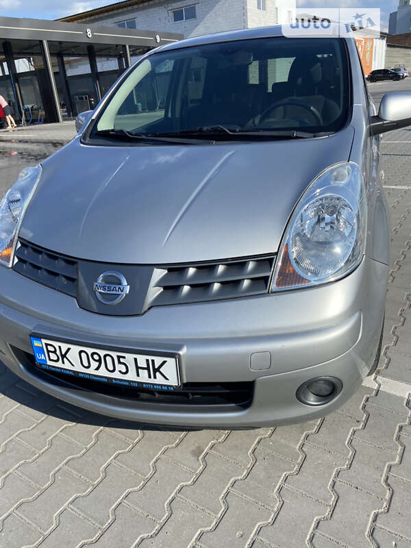 2009 nissan note