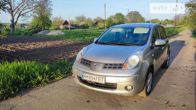 2008 nissan note