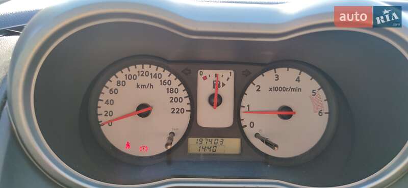 2009 nissan note