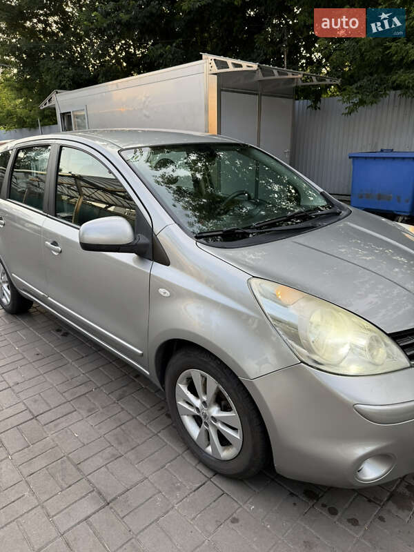 2009 nissan note