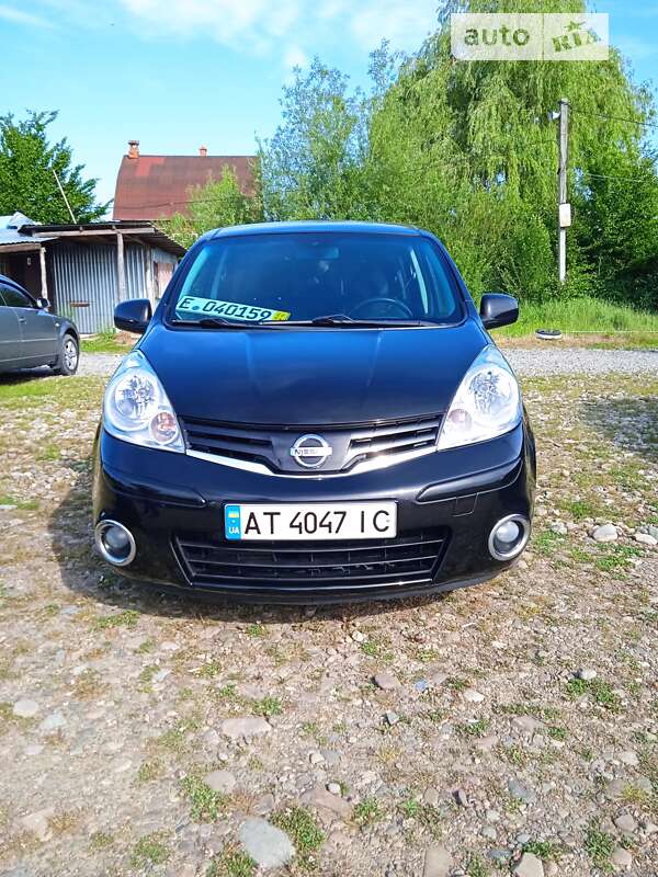 2012 nissan note