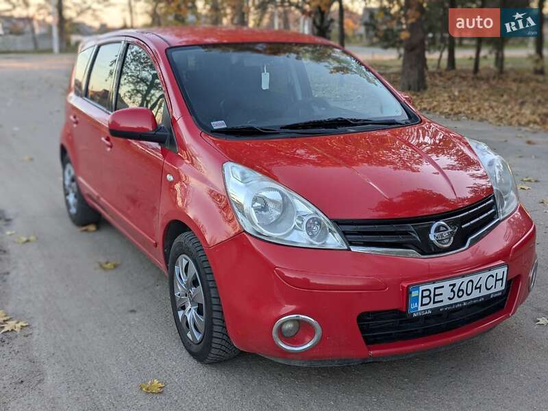 2013 nissan note