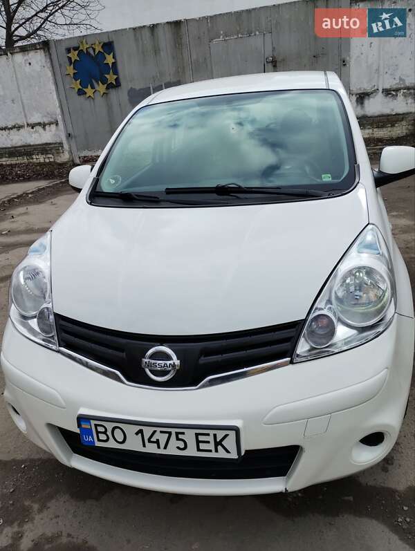2013 nissan note
