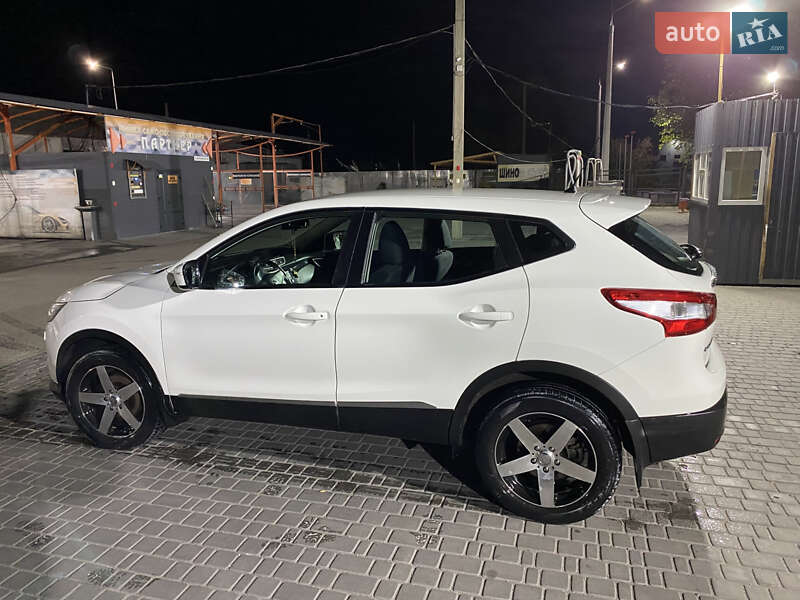 2014 nissan qashqai