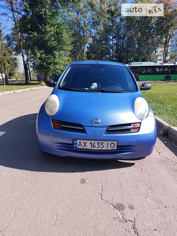 2004 nissan micra