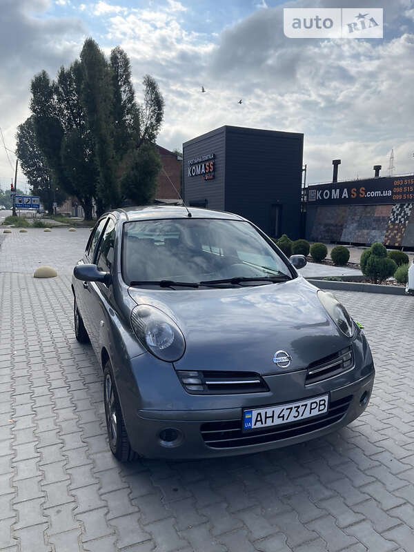 2005 nissan micra