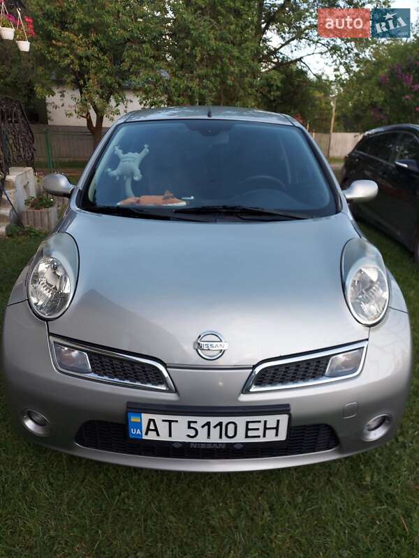 2010 nissan micra