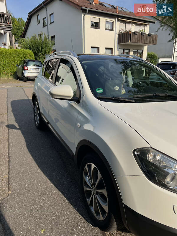 2012 nissan qashqai