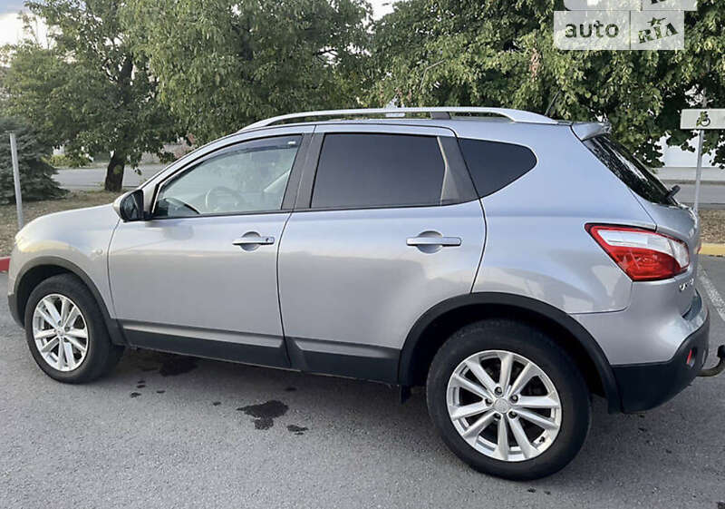 2012 nissan qashqai