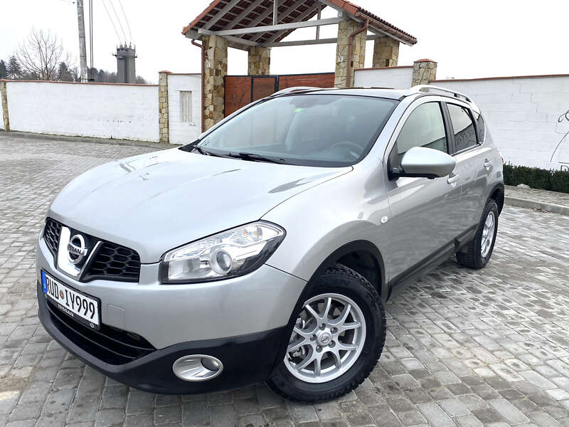 2012 nissan qashqai