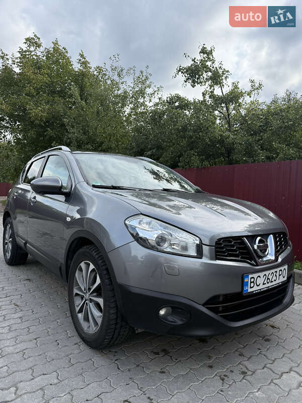 2012 nissan qashqai
