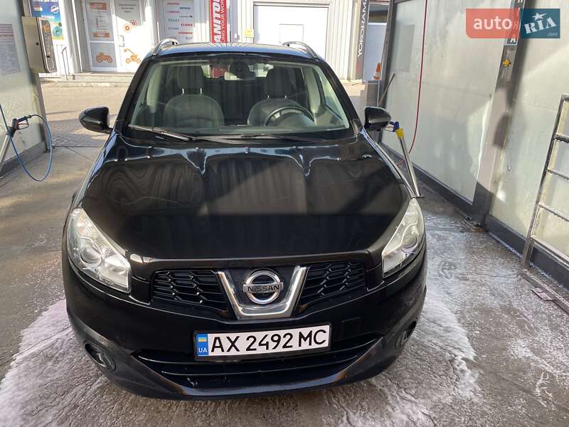 2012 nissan qashqai