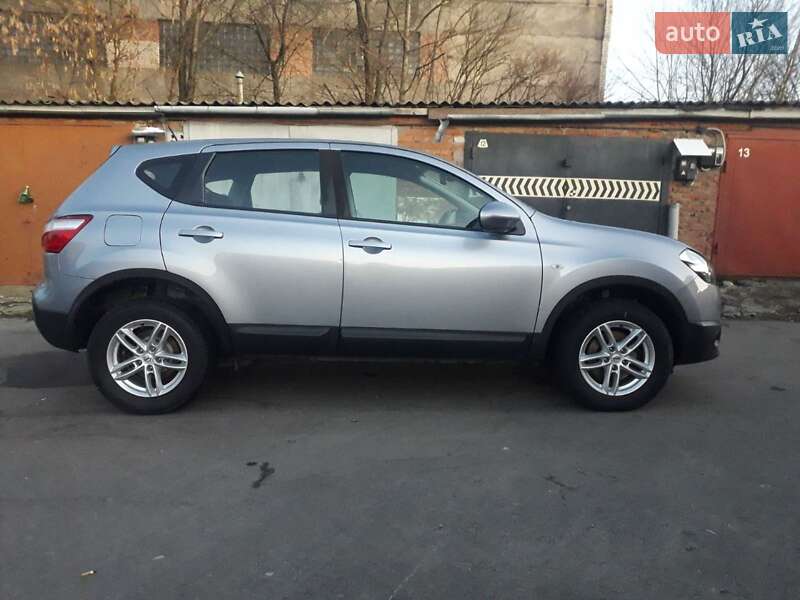 2012 nissan qashqai