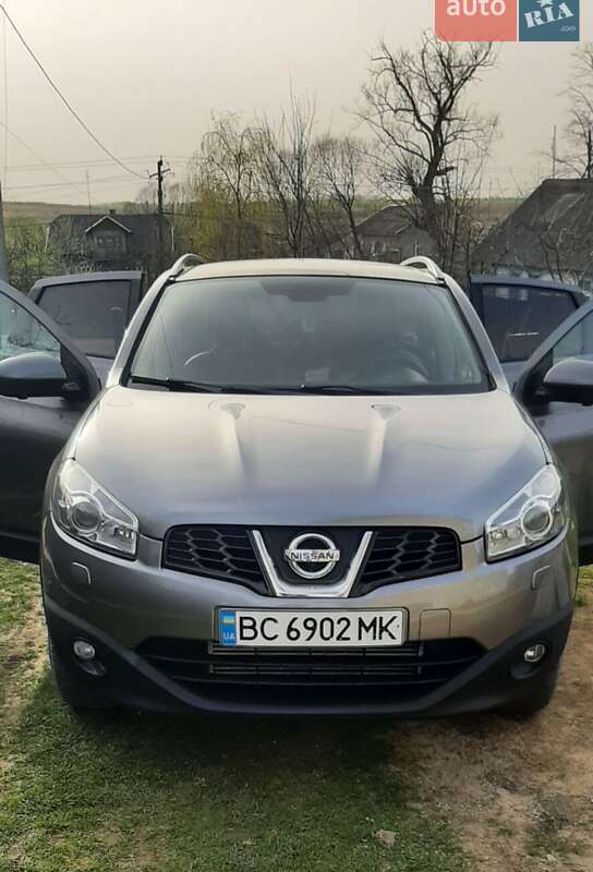 2012 nissan qashqai