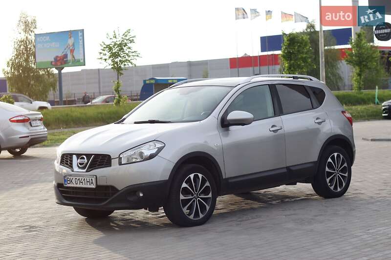 2012 nissan qashqai