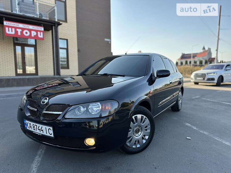 2005 nissan almera