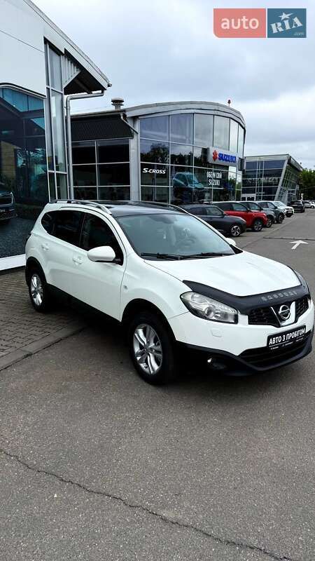 2012 nissan qashqai