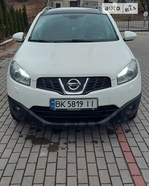 2010 nissan qashqai