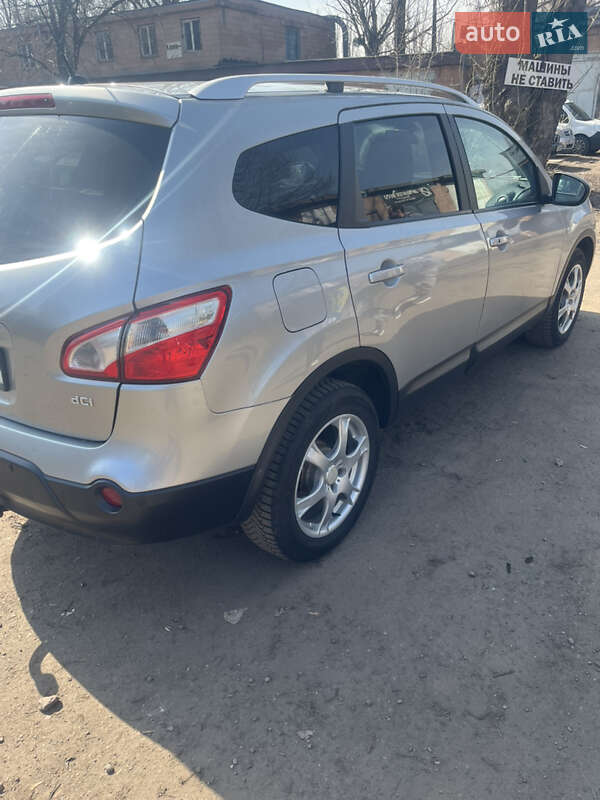 2010 nissan qashqai