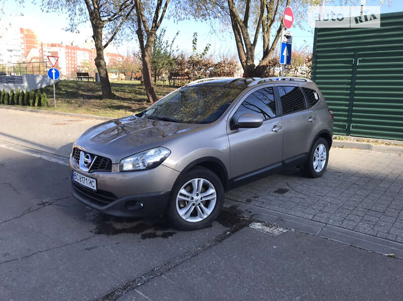 2010 nissan qashqai