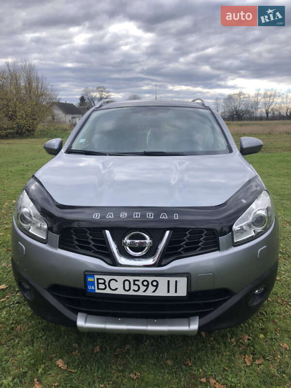 2010 nissan qashqai