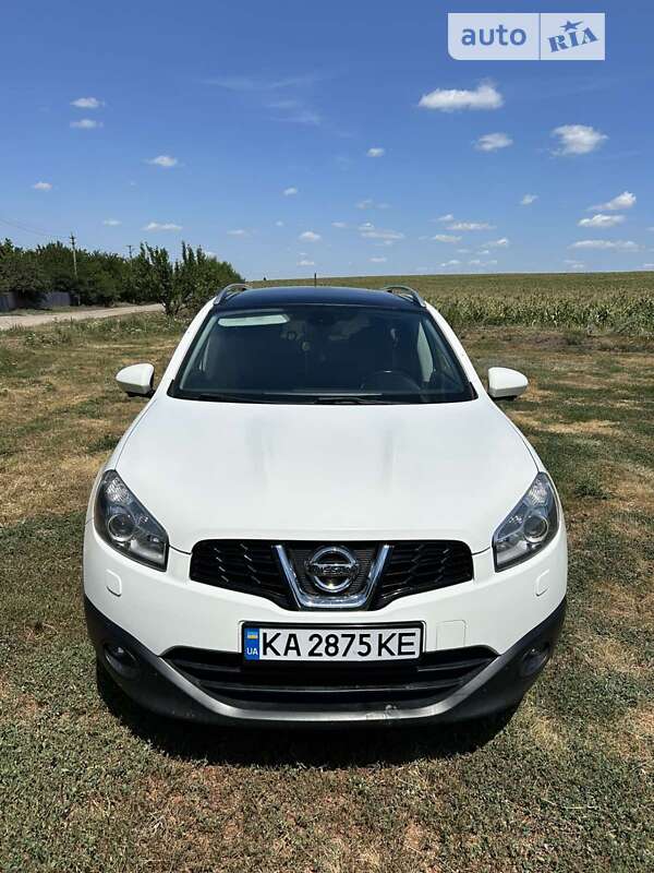 2012 nissan qashqai