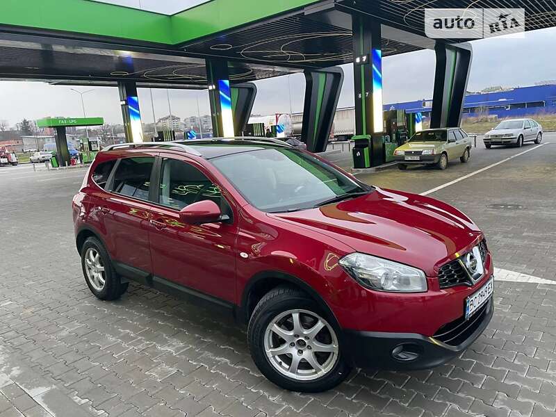 2012 nissan qashqai