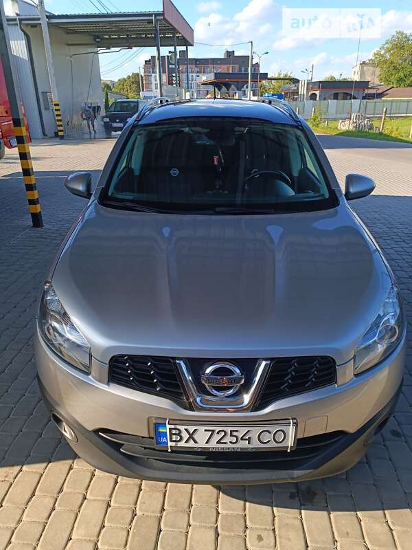 2012 nissan qashqai