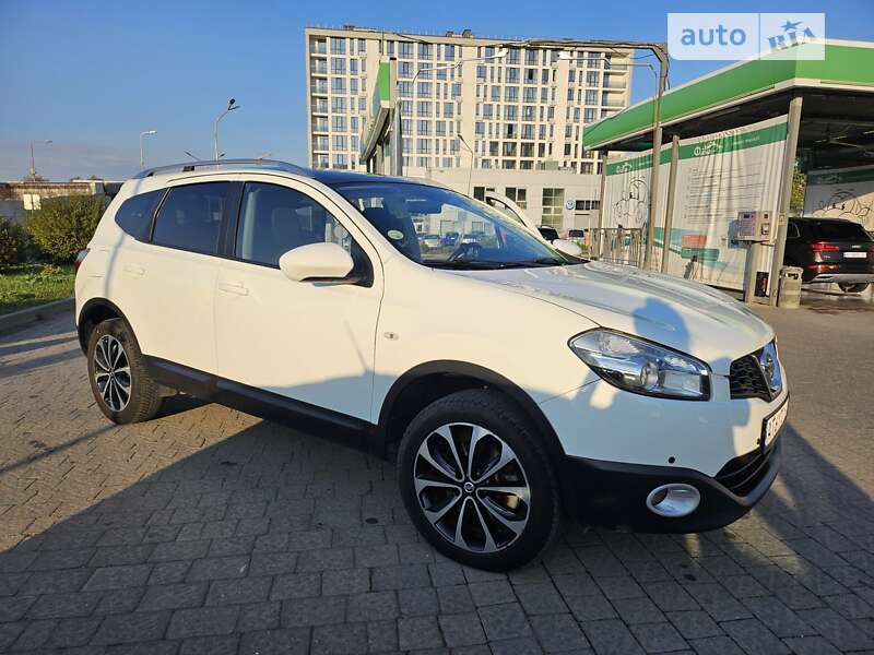 2012 nissan qashqai