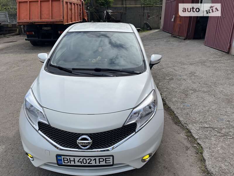 2014 nissan note