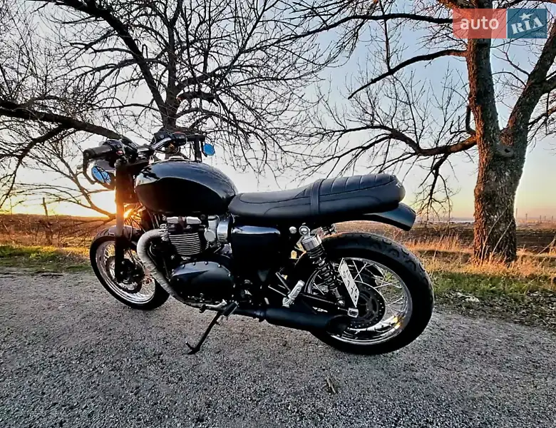 2017 triumph bonneville