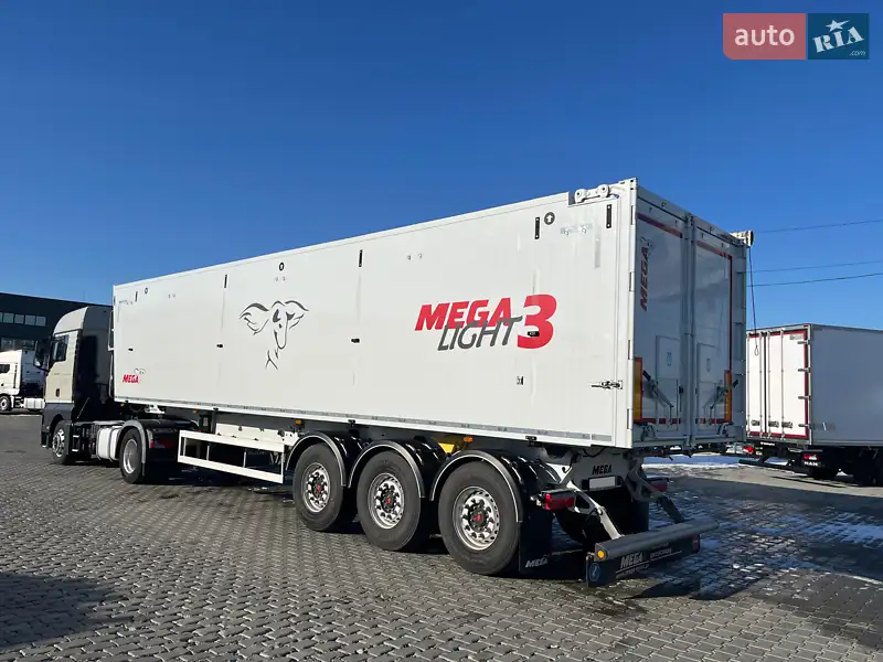 2022 mega light