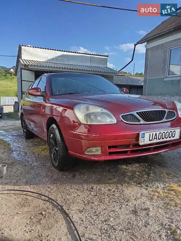 2000 daewoo nubira