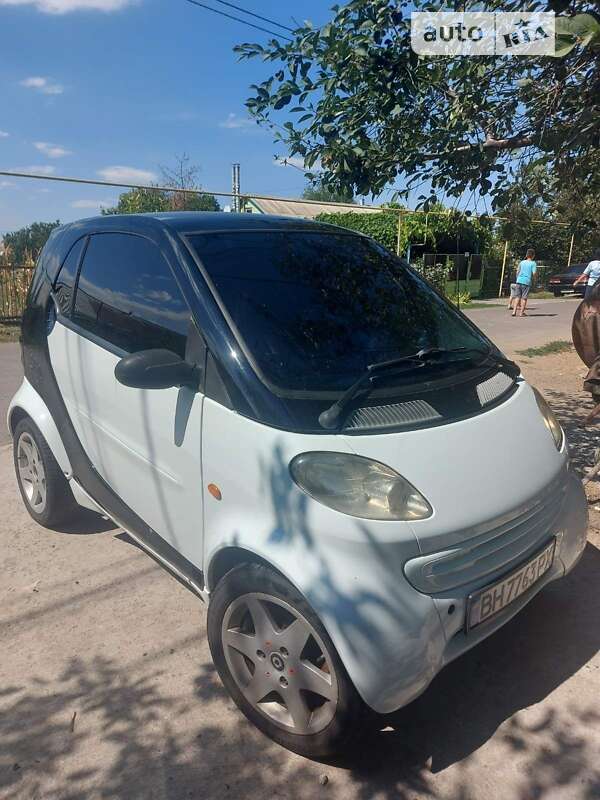 1999 smart mc 01