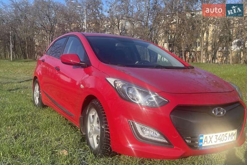 2012 hyundai i30