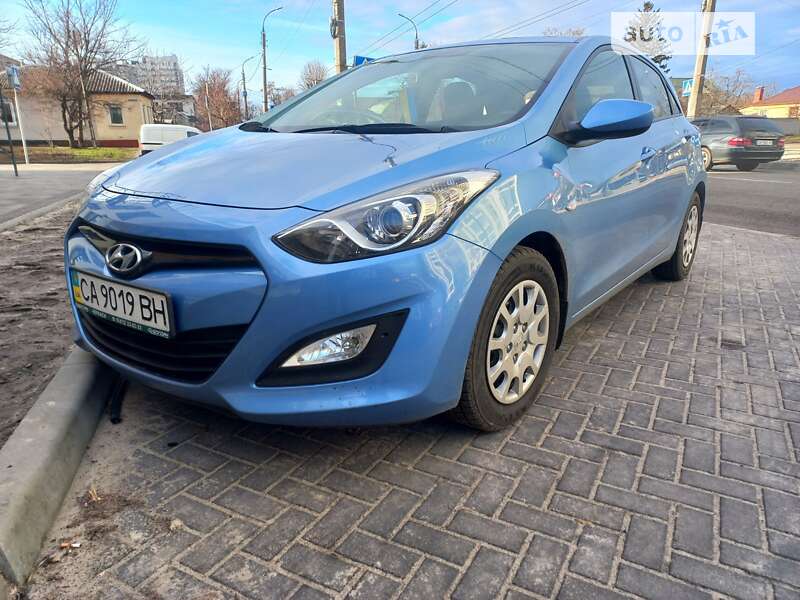 2012 hyundai i30
