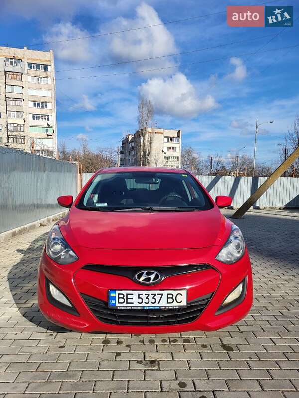 2012 hyundai i30