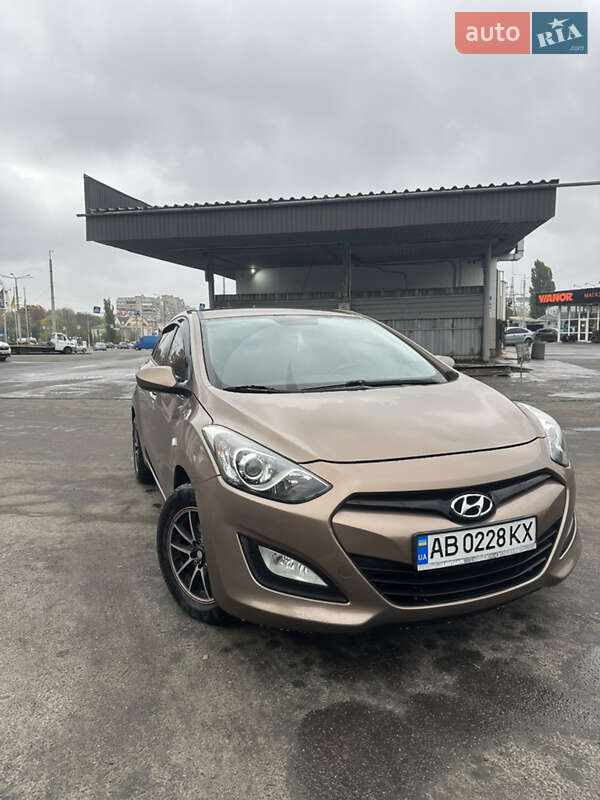 2012 hyundai i30