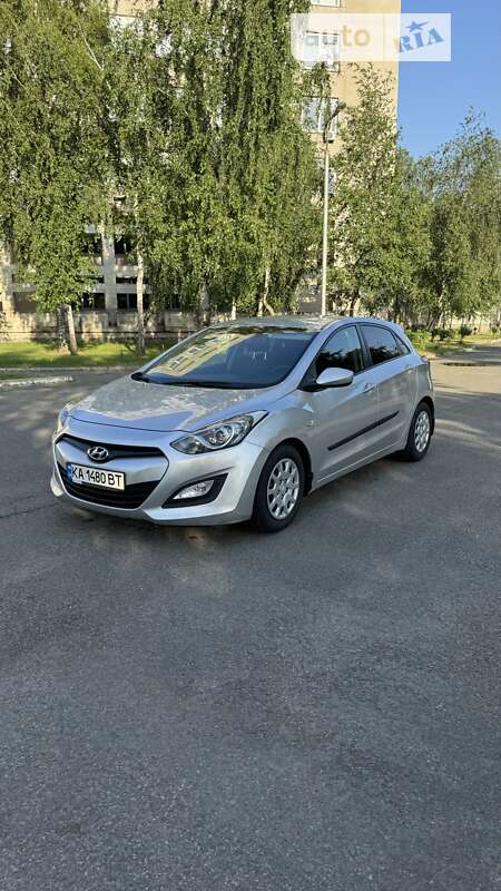 2012 hyundai i30