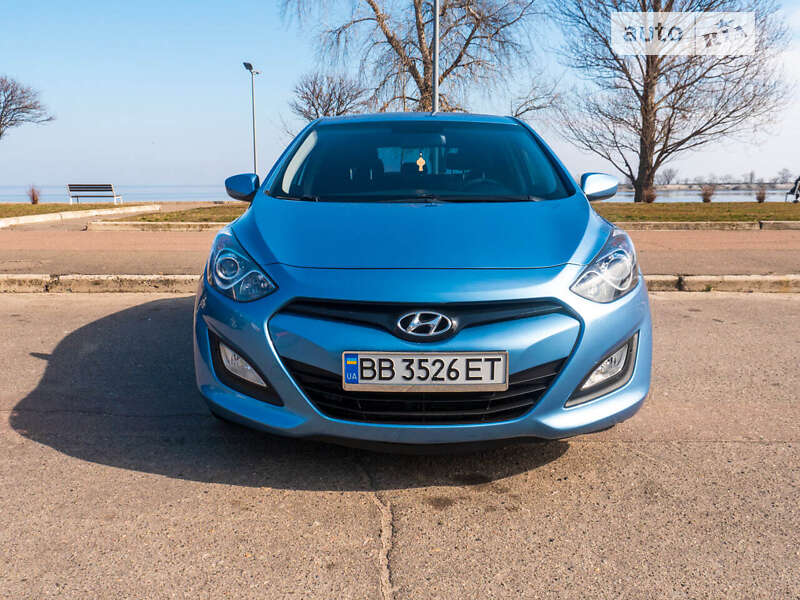 2012 hyundai i30