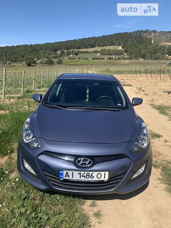 2012 hyundai i30