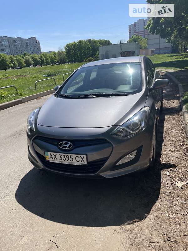 2012 hyundai i30