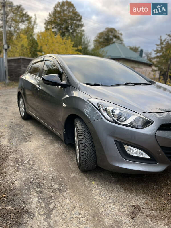 2013 hyundai i30